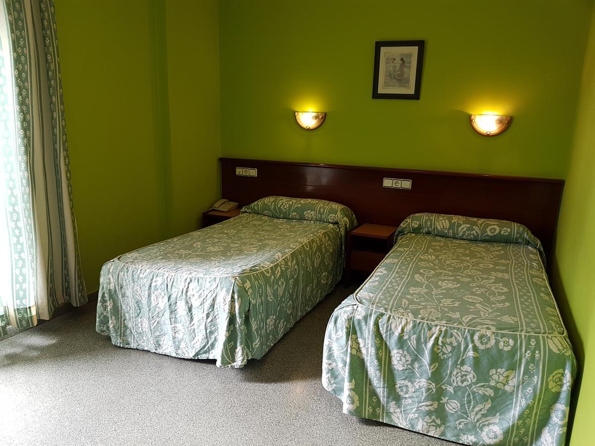 Hotel Don Pelayo Arbós Eksteriør bilde